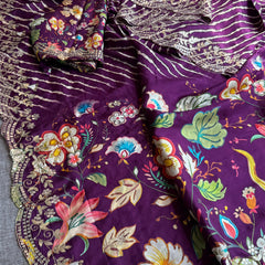Munga Crepe Silk Saree with Kasab & Gotapatti Detailing