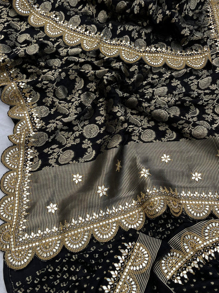 Khaddi Georgette Banarasi Saree with Pearl & Gotapatti Work