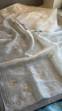 Premium Tissue Organza Saree With Gold Embroidered Butti And Elegant Grid Pattern