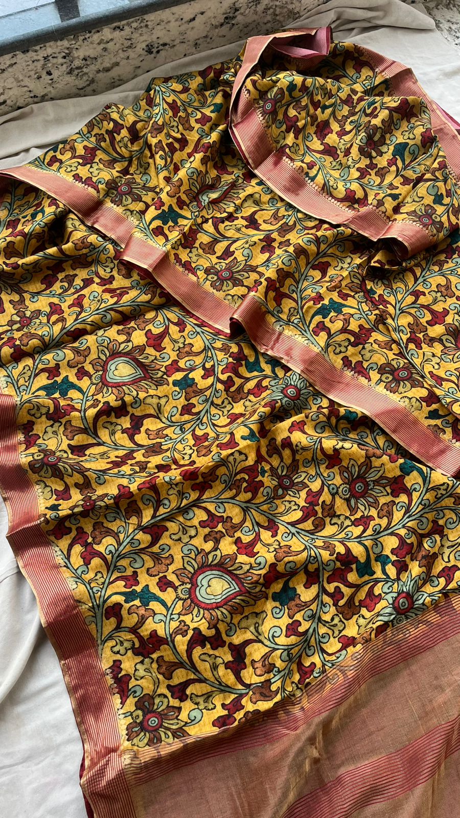 Elegant Crepe Silk Saree with Artistic Digital Floral & Bird Design