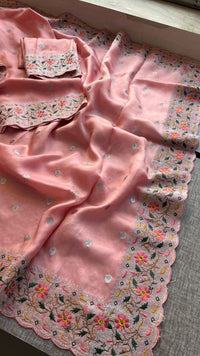 Elegant Floral Pure Munga Silk Saree With Delicate Embroidery Border