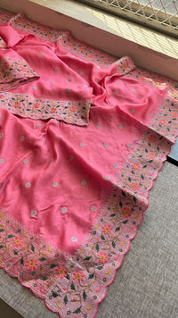 Elegant Floral Pure Munga Silk Saree With Delicate Embroidery Border